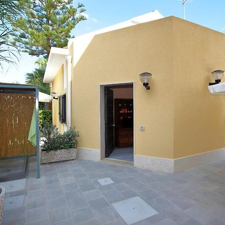 Re Sole La Dependance - Casa vacanza URANO Avola Exterior foto