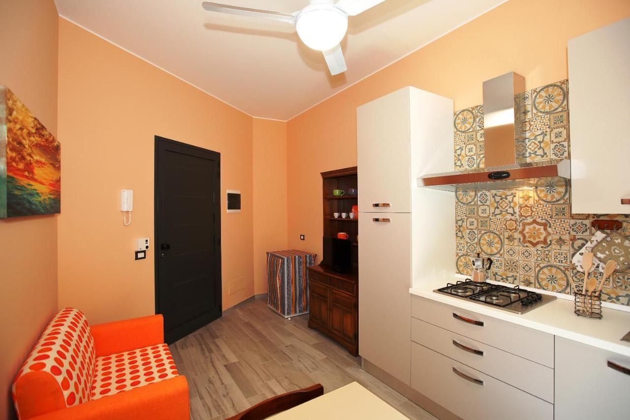 Re Sole La Dependance - Casa vacanza URANO Avola Exterior foto