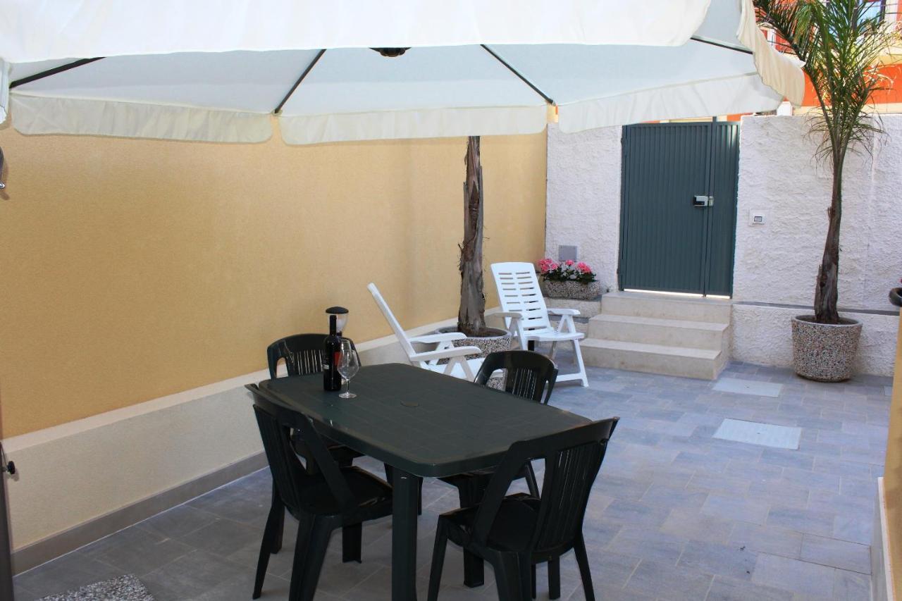 Re Sole La Dependance - Casa vacanza URANO Avola Exterior foto